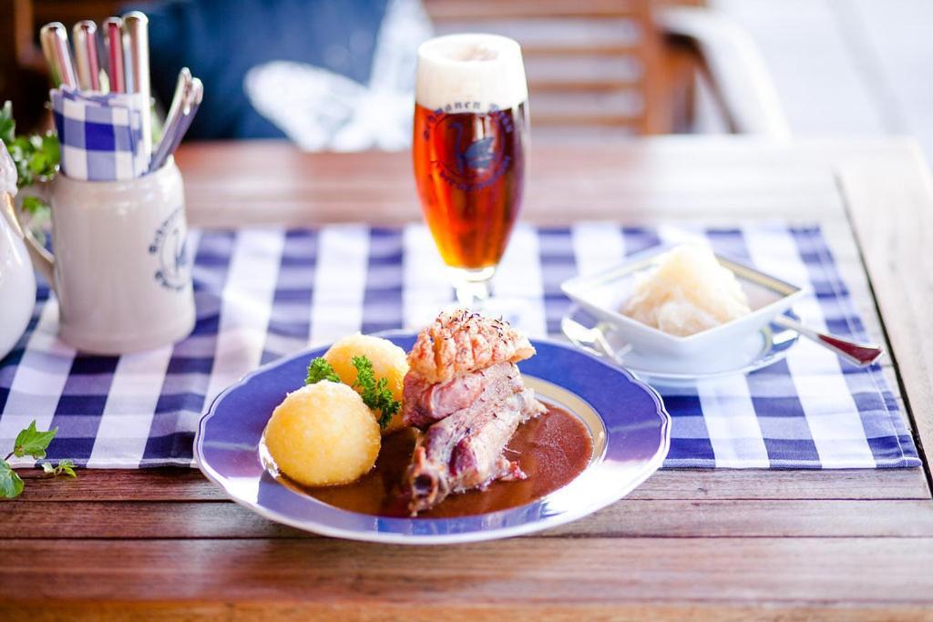 Hotel Brauereigasthof Schwanenbraeu 埃伯曼施塔特 外观 照片
