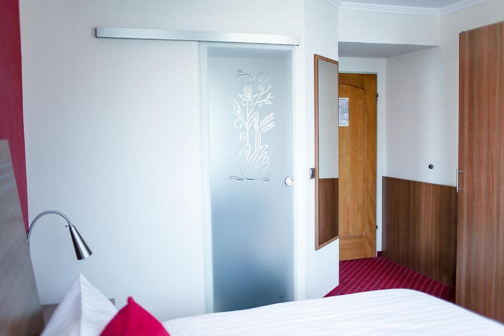 Hotel Brauereigasthof Schwanenbraeu 埃伯曼施塔特 外观 照片