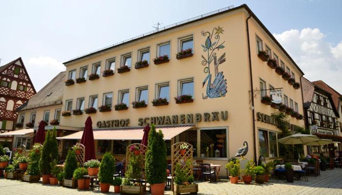 Hotel Brauereigasthof Schwanenbraeu 埃伯曼施塔特 外观 照片
